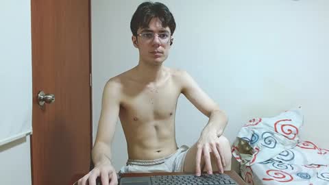 Snapshot of blakeshatter chatting on 01/13/25, 04:30 blakeshatter online show from 01/13/25, 04:30