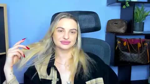 Snapshot of blankasweet chatting on 02/18/26, 07:37 BlankaSweet online show from 02/18/26, 07:37