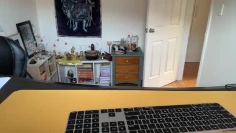 bleakshado online show from 06/04/26, 11:55