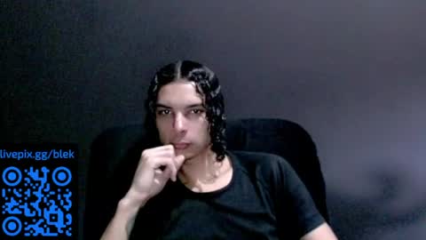 Snapshot of blek00x chatting on 05/08/26, 07:08 blek00x online show from 05/08/26, 07:08