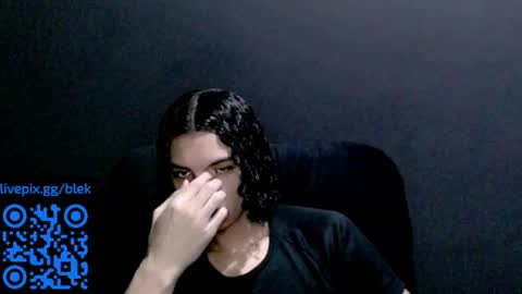 Snapshot of blek00x chatting on 05/19/26, 10:16 blek00x online show from 05/19/26, 10:16