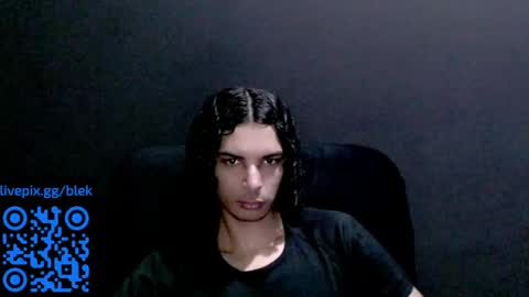 Snapshot of blek00x chatting on 05/20/26, 11:33 blek00x online show from 05/20/26, 11:33