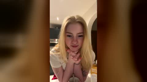 bleurosexx online show from 04/23/26, 08:22