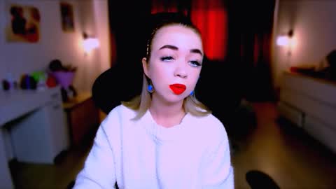 Snapshot of blinkofeyes chatting on 09/13/25, 09:20 Nicole online show from 09/13/25, 09:20