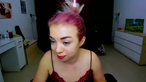 Nicole online show from 12/20/24, 07:12