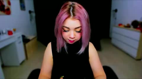 Nicole online show from 01/20/25, 06:31