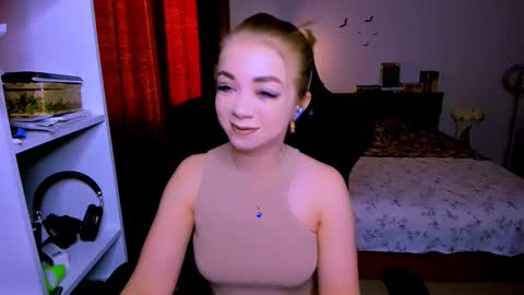 Snapshot of blinkofeyess chatting on 01/17/26, 07:46 Nicole online show from 01/17/26, 07:46