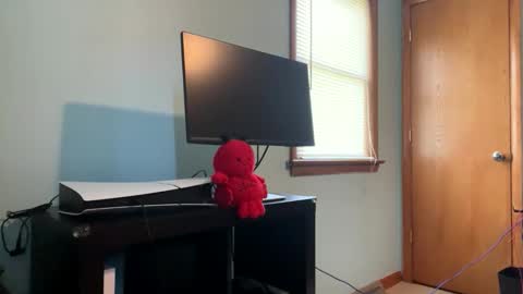 Blissful Foxtrot online show from 03/15/26, 04:35