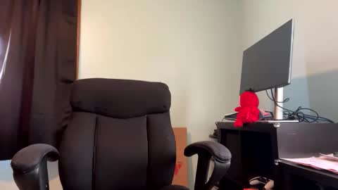 Blissful Foxtrot online show from 03/31/26, 03:45