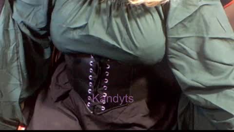 Snapshot of blkandy23 chatting on 10/23/25, 12:43 Kandyts online show from 10/23/25, 12:43