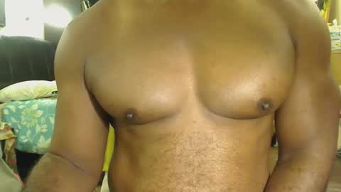 Snapshot of blkbiguncut10462 chatting on 12/19/25, 03:19 blkbiguncut10462 online show from 12/19/25, 03:19