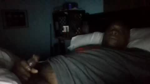 Snapshot of blkdiamonddick69 chatting on 04/17/26, 12:08 blkdiamonddick69 online show from 04/17/26, 12:08