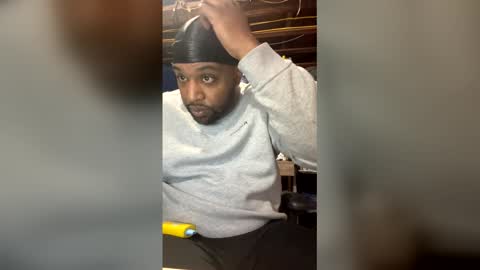 Snapshot of blkmamba63 chatting on 02/17/26, 06:25 blkmamba63 online show from 02/17/26, 06:25