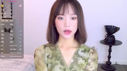 YoYo online show from 11/16/25, 04:07