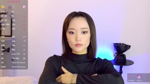 YoYo online show from 11/17/25, 03:01