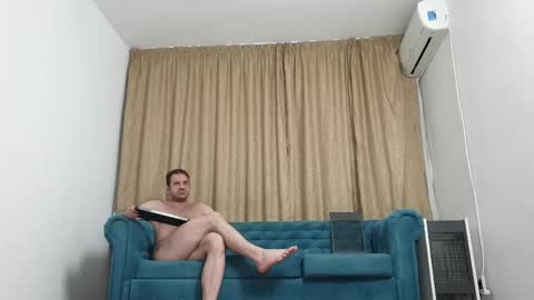 Snapshot of blond_god chatting on 04/25/26, 01:08 Andreas online show from 04/25/26, 01:08