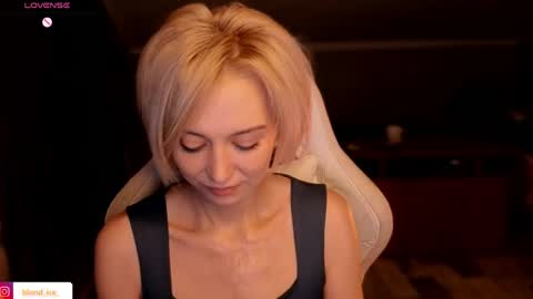 blond_ice_ann online show from 04/25/26, 09:56