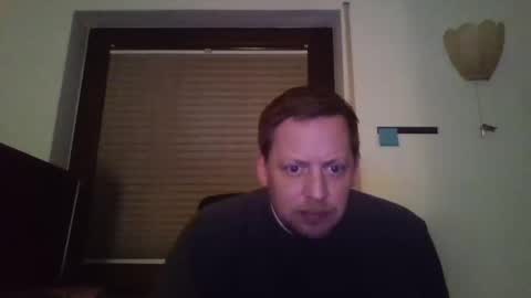 Snapshot of blonde32m chatting on 12/25/24, 05:47 blonde32m online show from 12/25/24, 05:47