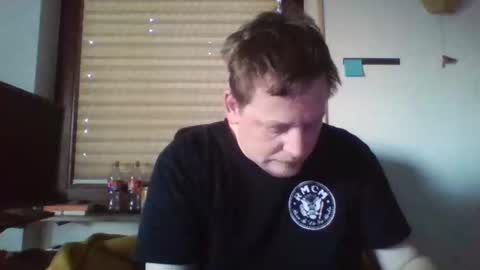 Snapshot of blonde32m chatting on 12/29/24, 07:50 blonde32m online show from 12/29/24, 07:50