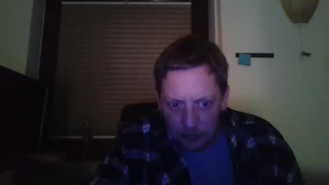 Snapshot of blonde32m chatting on 01/08/25, 11:52 blonde32m online show from 01/08/25, 11:52