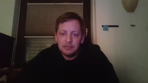 Snapshot of blonde32m chatting on 02/14/25, 11:20 blonde32m online show from 02/14/25, 11:20