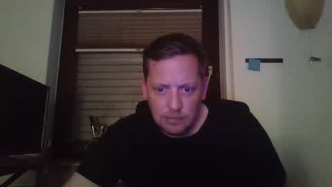 Snapshot of blonde32m chatting on 09/24/25, 09:18 blonde32m online show from 09/24/25, 09:18