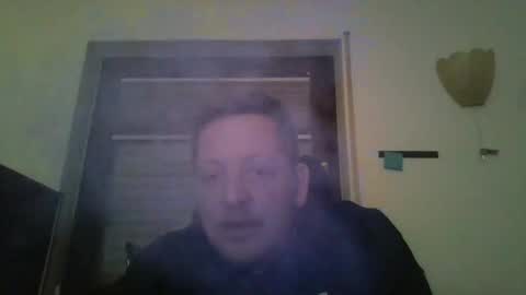 Snapshot of blonde32m chatting on 11/08/25, 11:36 blonde32m online show from 11/08/25, 11:36