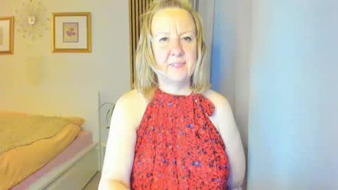 Nicole online show from 02/20/25, 05:51