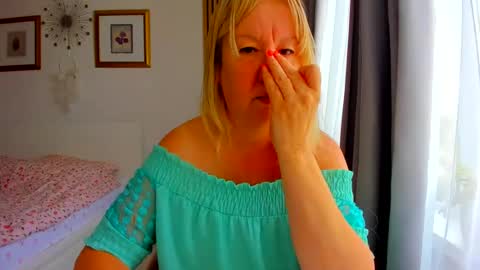 Nicole online show from 07/07/26, 05:21