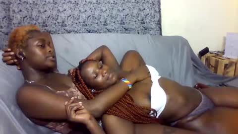 blonde_barby online show from 11/03/25, 04:36