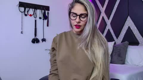 alejandra online show from 02/02/26, 04:44