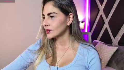 Snapshot of blonde_cat1515 chatting on 05/02/26, 03:22 alejandra online show from 05/02/26, 03:22
