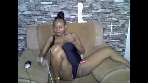 blonde_creamy online show from 05/31/26, 10:00
