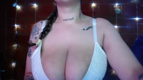 Snapshot of blonde_desire chatting on 06/20/26, 02:58 Sam online show from 06/20/26, 02:58
