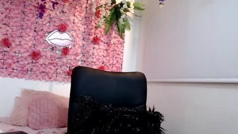 Snapshot of blonde_squirt_ chatting on 12/22/24, 04:06 blonde_squirt_ online show from 12/22/24, 04:06