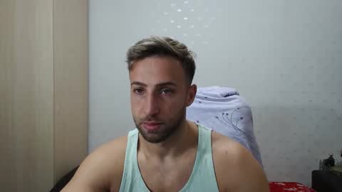 Snapshot of blondeagle chatting on 11/01/25, 09:44 Mr Blond online show from 11/01/25, 09:44