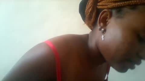 blonde online show from 03/11/25, 07:04