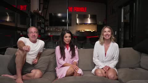 Snapshot of blondefoxsilverfox chatting on 09/15/25, 01:05 blondefoxsilverfox online show from 09/15/25, 01:05