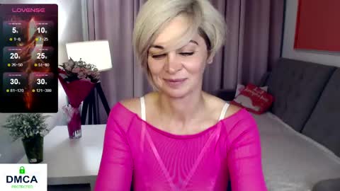 Snapshot of blondemommy_77 chatting on 06/06/26, 04:12 Lola online show from 06/06/26, 04:12