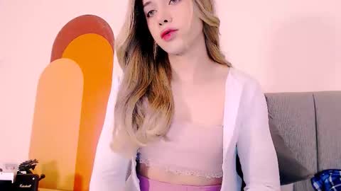 Snapshot of blondetwinkcum19 chatting on 12/03/25, 04:27 zoey madisson 3 online show from 12/03/25, 04:27