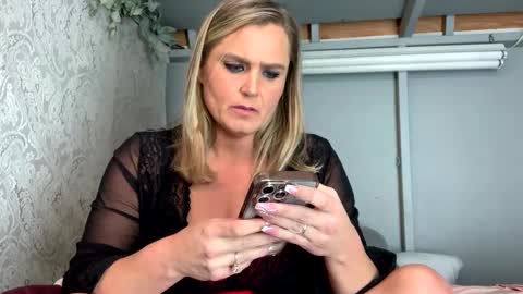 Snapshot of blondie955 chatting on 09/23/25, 11:13 Blondie955 online show from 09/23/25, 11:13