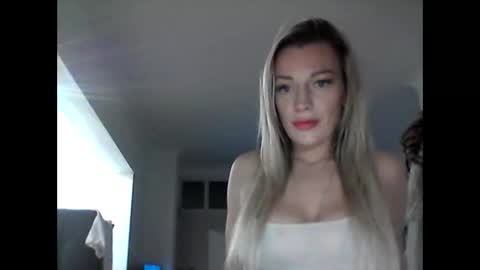 blondiebabe11 online show from 04/23/26, 03:08