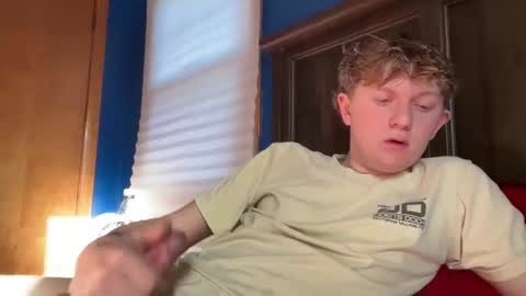 Snapshot of blondiedicks1 chatting on 12/22/25, 02:25 blondiedicks1 online show from 12/22/25, 02:25