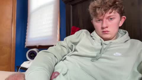 Snapshot of blondiedicks1 chatting on 02/26/26, 04:28 blondiedicks1 online show from 02/26/26, 04:28