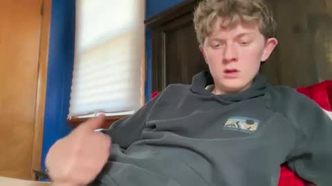 Snapshot of blondiedicks1 chatting on 03/25/26, 05:30 blondiedicks1 online show from 03/25/26, 05:30