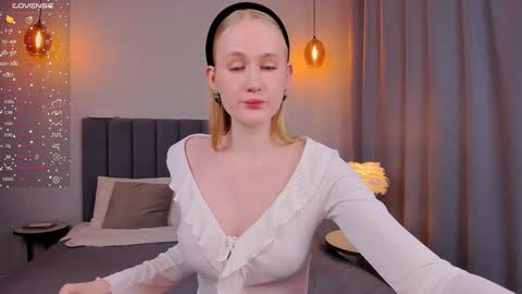 Mia online show from 02/05/25, 04:25