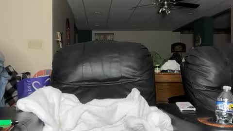 Snapshot of blondiexo3 chatting on 10/31/25, 05:41 blondiexo3 online show from 10/31/25, 05:41