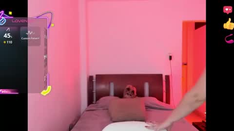 Snapshot of bloody_mary84 chatting on 09/23/25, 07:50 Nathalia online show from 09/23/25, 07:50