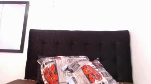 Snapshot of bloom_bbc chatting on 11/11/25, 01:00 bloom_bbc online show from 11/11/25, 01:00