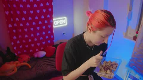 Bloom online show from 02/16/26, 01:51